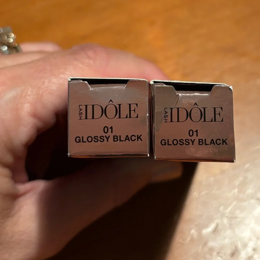 2 Lancôme Lash Idole Volumizing Mascaras